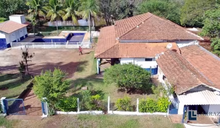Sitio dupla aptidao para venda em Araraquara-SP com 14 alqueires sendo 8 alqueires agricultáveis, benfeitorias