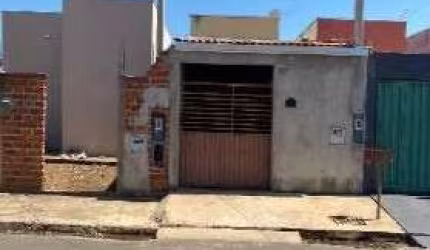 Oportunidade. Casa para para venda em Avanhandava-SP no Centro, 2 dormitorios, 2 banheiros, area construida 56 m2 em um terreno de 125 m2