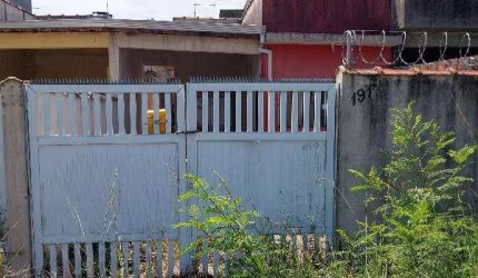 Oportunidade. Casa para venda em Peruibe-SP no Balneario Sao Joao Batista, 2 dormitorios, 65 m2 construidos em um terreno de 137 m2