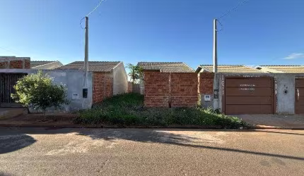 Oportunidade. Casa para venda em Castilho-SP no Centro, 2 dormitorios, 45 m2 construidos em um terreno de 162 m2