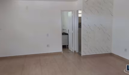 Ótimo salão comercial para locação no Simioni, na Av. Magid Simao Trad, área 46 m2, de esquina, completo