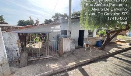 Oportunidade. Casa para venda em Alvaro de Carvalho-SP no Centro, 2 dormitorios, area construida 54 m2 em um terreno de 290 m2