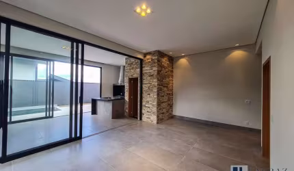 Linda casa nova alto padrão para venda ou locação no charmoso Cond Alto do Castelo 1, 3 suites, gourmet e piscina em 204 m2 construidos