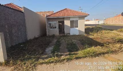 Oportunidade. Casa para venda em Araraquara-SP no Jardim Ipanema, 2 dormitorios, 43 m2 construidos em um terreno de 227 m2