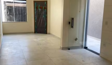 Ótima casa nova para venda no Planalto Verde, na melhor rua do bairro, 2 dormitorios com 1 suite em 125 m2 de área total