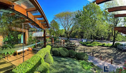Hotel alto padrão para venda em Gramado-RS, em pleno funcionamento, área total 4.835 m2, área construída mais de 2.200 m2