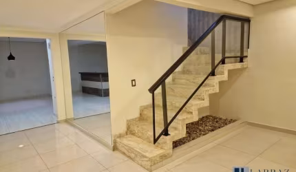Lindo sobrado para venda no charmoso Condominio Evidence no Guapore, Zona Sul, 4 dormitorios com 1 suite, inteira reformada, excelente acabamento