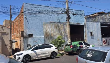 Oportunidade. Excelente galpão  para venda em Ribeirão Preto-SP na Vila Carvalho, area construida 310 m2 em um terreno de 341 m2