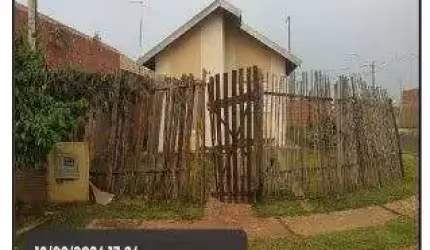 Oportunidade. Casa para para venda em Assis -SP no Residencial Villa Bela , 2 dormirtorios, 2 vagas de garagem, 46 m2 construidos em um terreno de 222