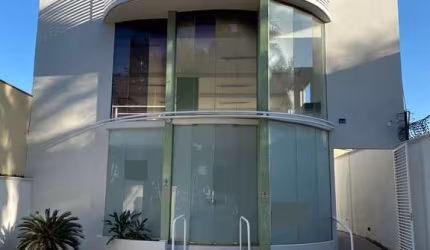 Excelente imóvel comercial para venda ou locação, Alto da Boa Vista, 30m da Fiusa, 2 andares, 5 vagas de garagem, 387m²