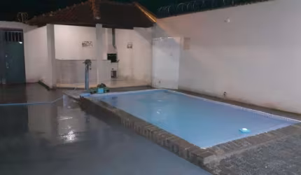 Casa estilo de lazer para venda em Jardinopolis no Jd Aroeira, 2 dormitorios, varanda gourmet e piscina em 200 m2 de area total
