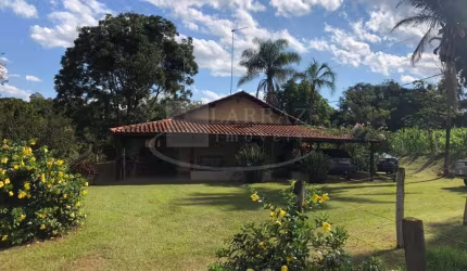Ótimo sitio dupla aptidão para venda no município de Patrocinio Paulista-SP, com 18 alqueires, sendo 9,50 alq em soja, casa sede, funcionário, curral,