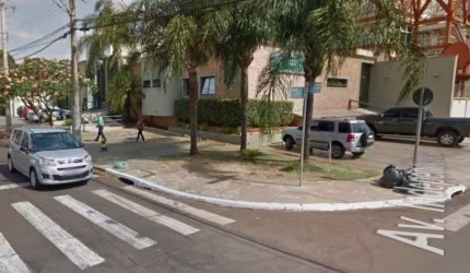Excelente ponto comercial para locacao na Itatiaia com a Independencia, antiga UNIMED, estacionamento, salas e recepção em 702 m2 de area construida