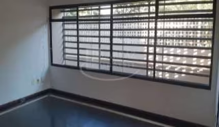 Otimo apartamento a venda no Parque Bandeirantes, com 4 dormitorios sendo 1 suite, 2 vagas na garagem e 140 m2 de area util