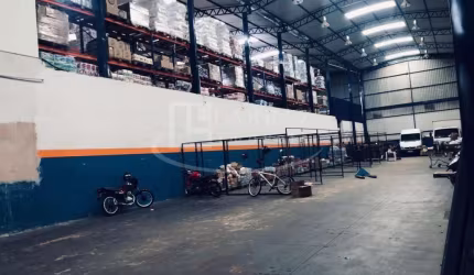Excelente galpão para venda em São Joaquim da Barra-SP, com 3.000 m2 de area total e 2.500 m2 de area construída
