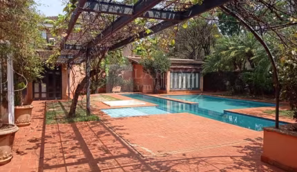 Lindo sobrado para venda no Jd America, Av. Portugal, Cond. Samambaia, 5 dormitorios 3 suites, varanda gourmet e piscina em 2.572 m2 de terreno