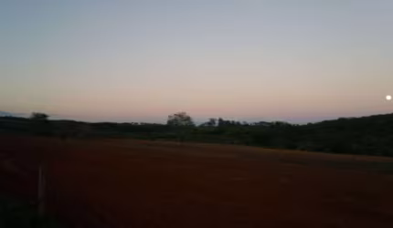 Fazenda para venda em Uberaba com 240,7627hectares, 3 otimas casas, nascentes, córrego e rio na propriedade, formada em pastagem e  160 hectares  em c