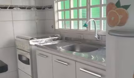 Casa para venda na Vila Tiberio/Jd Antartica, próxima da Zerrener, 2 dormitórios, piscina, edícula, em 277m²