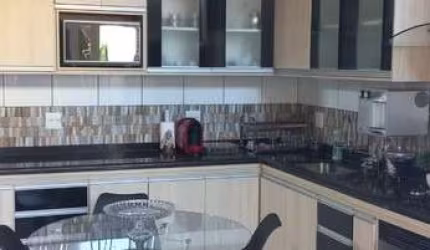 Lindo sobrado para venda na Vila Virginia, otima localização, proxima da Monteiro Lobato e Pio XII, 3 dormitorios 1 suite, terraço gourmet em 242 m² c
