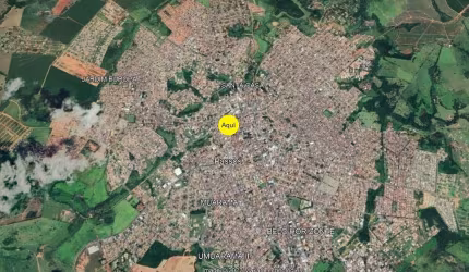 Ótimo terreno para incorporação no Centro em Passos-MG, área total 2.165 m2, com acesso para duas ruas, 41 m de fachada