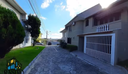 Sobrado para Venda em Curitiba, ***Santa Cândida***, 4 dormitórios, 1 suíte, 3 banheiros, 2 vagas