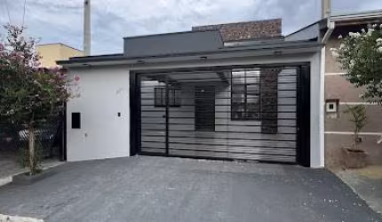 Casa com 3 dormitórios sendo 1 suíte à venda, 105 m² por R$ 779.000 - Jardim Barcelona - Indaiatuba/SP