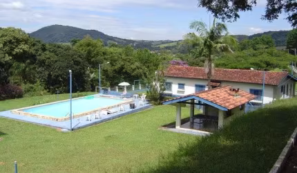 Sítio em Atibaia
