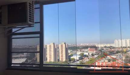 Sala Comercial em Vila Moreira, Guarulhos - Venda e Locação R$385k