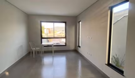 Sobrado 3 suítes, 4 vagas de garagem fino acabamento jardim do lago Atibaia