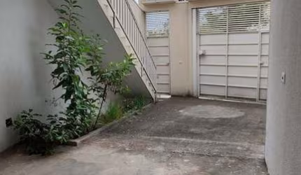 Sobrado Sobreposto 2 Dorms 4 Vagas