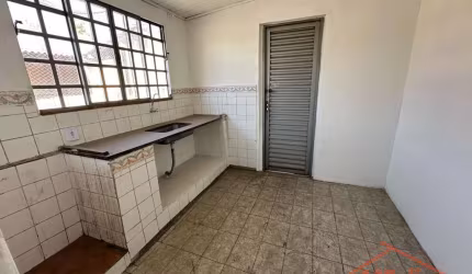 Casa Assobradada 1 Dorm em Jardim Nova Taboão, Guarulhos - R$ 1.200