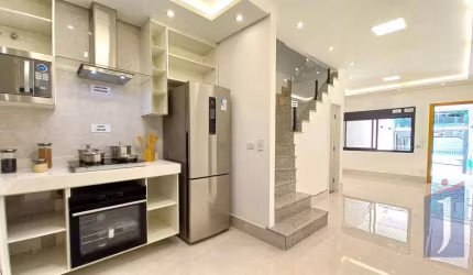 Casa moderna no Jardim da Glória - SP com 160m² de área útil, 4 dormitórios, 3 suítes e 2vagas por R$1.380.000
