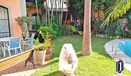 Casa à Venda em Jardim da Glória - 4 Dormitórios e 6 Banheiros