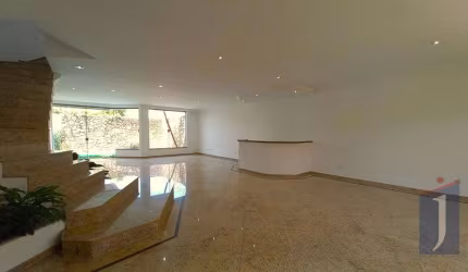 Casa de luxo em Jardim da Gloria, São Paulo: 497m², 5 suítes e 8 vagas por R$ 3.500.000