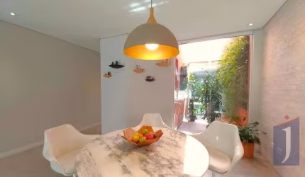 Casa de Condomínio no Jardim da Glória - SP: 257m², 3 Suítes, 2 vagas - Venda por R$ 2.450.000