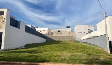 Terreno em condomínio fechado à venda na Rua Jacob Porsak, Jardim Alvorada, Maringá por R$ 950.000