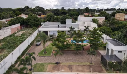 Casa com 3 quartos à venda na Rua Pioneira Maria Fernandes Álvares, Parque Residencial Aeroporto, Maringá, 368 m2 por R$ 2.350.000