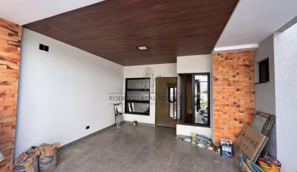 Casa com 3 quartos à venda na Rua Ouro Verde, Vila Emília, Maringá, 114 m2 por R$ 715.000