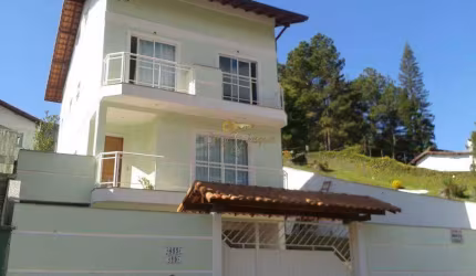 Casa em Condomínio para Venda em Teresópolis, Agriões, 3 dormitórios, 1 suíte, 2 banheiros, 2 vagas