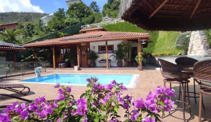 Casa para Venda em Teresópolis, Albuquerque, 2 dormitórios, 1 suíte, 2 banheiros, 4 vagas
