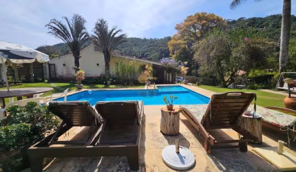 Casa para Venda em Teresópolis, Albuquerque, 4 dormitórios, 2 suítes, 4 banheiros, 4 vagas