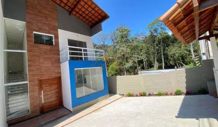 Casa para Venda em Teresópolis, Granja Guarani, 4 dormitórios, 4 suítes, 5 banheiros, 2 vagas