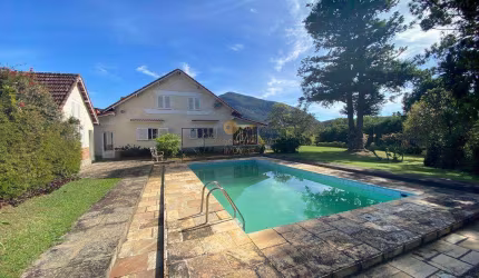 Casa em Condomínio para Venda em Teresópolis, Fazenda Alpina, 6 dormitórios, 2 suítes, 4 banheiros, 10 vagas