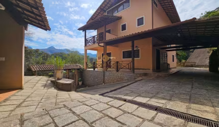 Casa em Condomínio para Venda em Teresópolis, Posse, 4 dormitórios, 3 suítes, 5 banheiros, 8 vagas