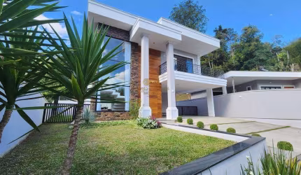 Casa em Condomínio para Venda em Teresópolis, Parque do Imbui, 4 dormitórios, 1 suíte, 4 banheiros, 4 vagas