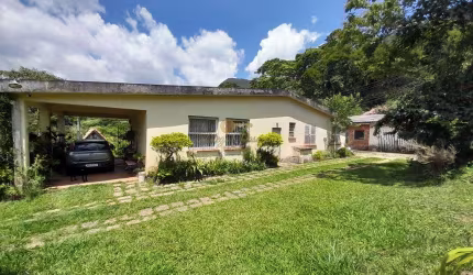 Casa para Venda em Teresópolis, Santa Rita, 3 dormitórios, 2 banheiros, 2 vagas