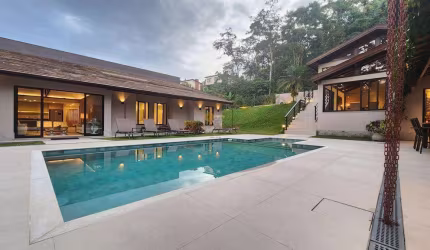 Casa em Condomínio para Venda em Teresópolis, Granja Comary, 5 dormitórios, 4 suítes, 10 banheiros, 5 vagas
