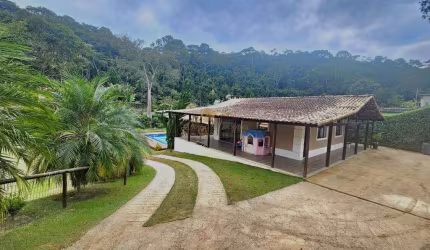 Casa para Venda em Teresópolis, Parque Boa União, 2 dormitórios, 1 suíte, 3 banheiros, 10 vagas