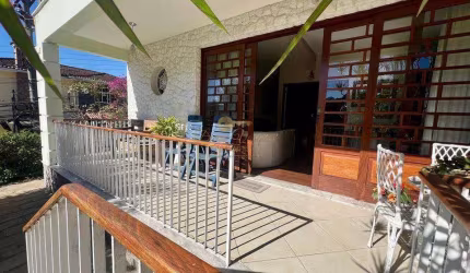 Casa para Venda, Várzea, 5 dormitórios, 2 suítes, 5 banheiros, 2 vagas