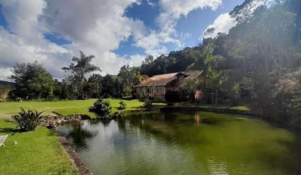 Sítio para Venda em Teresópolis, Córrego das Pedras, 5 dormitórios, 2 suítes, 3 banheiros, 2 vagas
